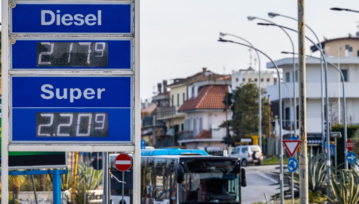 Carburanti più bassi di 20 centesimi, la scelta del Sindaco di Valle Castellana