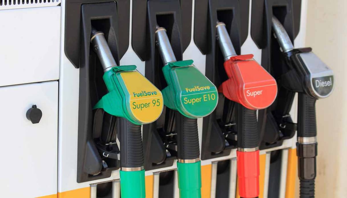 Benzina e diesel sotto pressione, il caro-carburanti riaccende il rischio inflazione