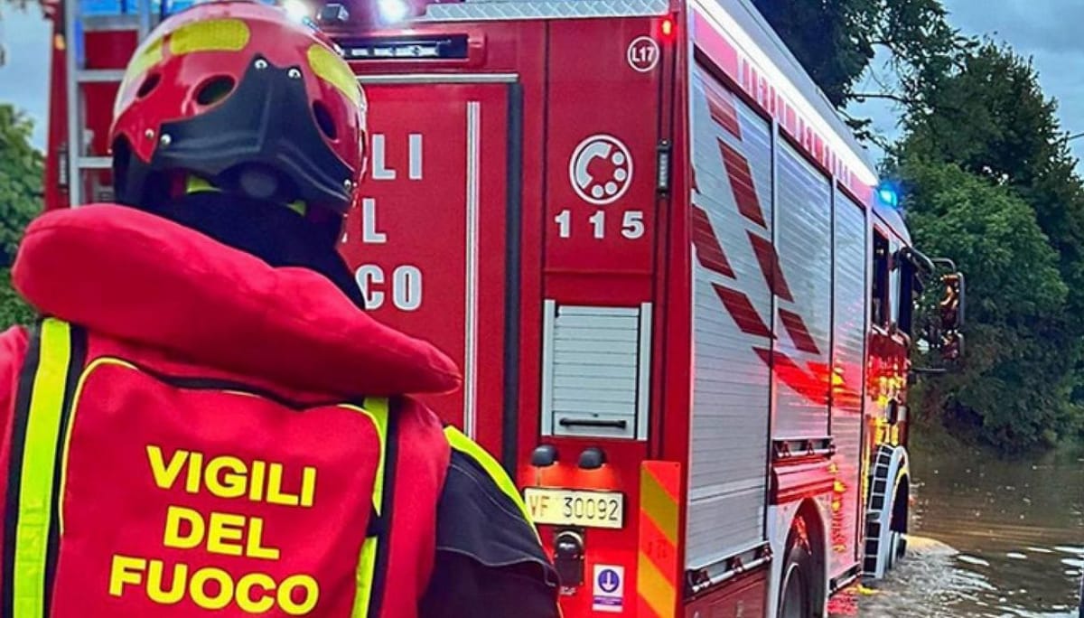 Carburante sequestrato, da rifiuto a risorsa: in Lombardia fino a 200 mila litri recuperati per i Vigili del Fuoco